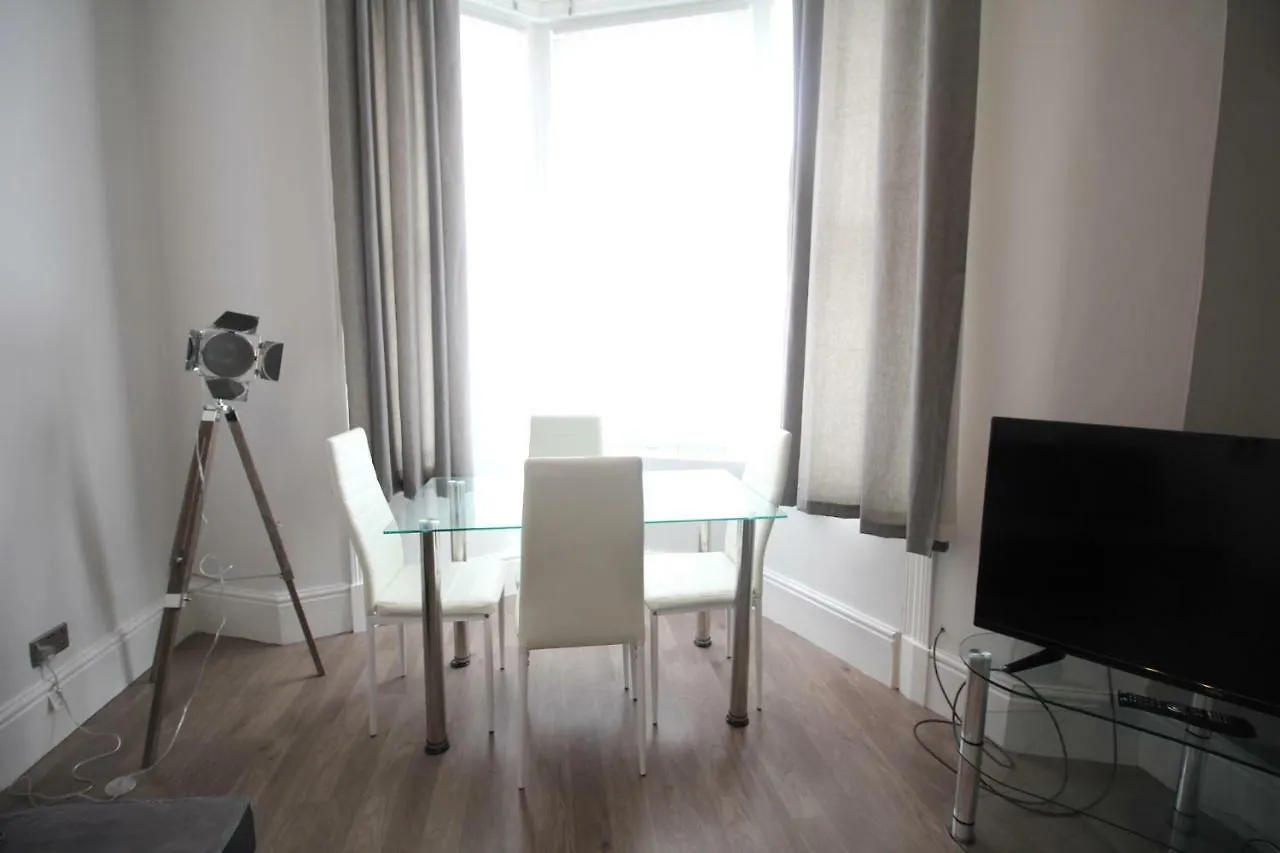 Дом отдыха Regent Choice - Town Centre - Large Property Блэкпул Великобритания