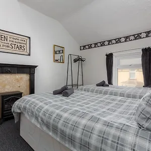The Bromley - Collection Holiday home