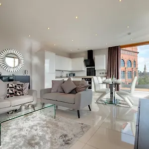 https://amazing-city-centre-penthouse-with-private-roof-terrace.hotels-newcastle-upon-tyne.com
